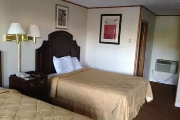 Hotel Harbor Base Pineapple Inn