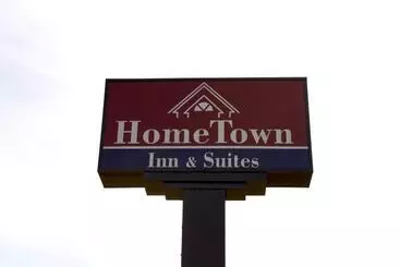 酒店 Hometown Inn & Suites