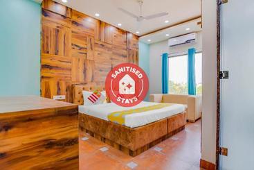 Pensão Oyo Home 43629 Designer Stay