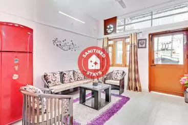 پانسیون Oyo Home 33441 Virasat Homestay