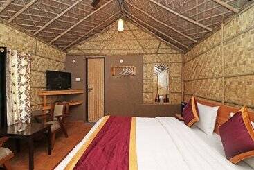 Hotel The Gharonda Hut By Oyo Rooms