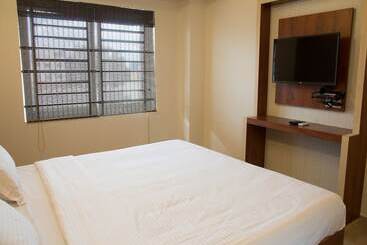 Oyo 9248 Hotel Shrinidhi