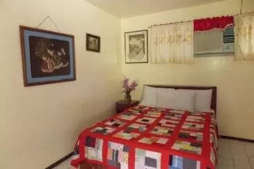 Pension Baluarte De Argao Beach Resort