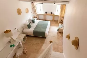 Otel Le Vieux Castillon