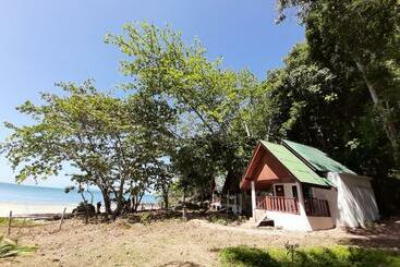 Cameron Island Resort