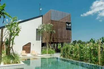 Hotel The Saren