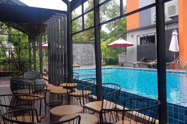 Szálloda Baan Bangkok 97