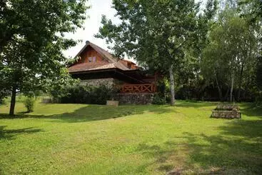 Bed and Breakfast Pajta Villa