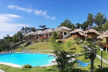 Cuestas Beach Resort And Restaurant