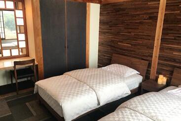 הוסטל Shiraishi Island International Villa