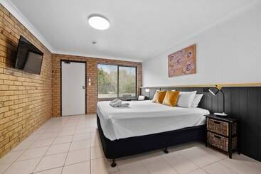 Esk Caravan Park & Rail Trail Motel