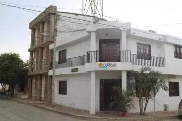 Pension Emeraua Hospedaje   Hostel
