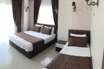 Hotel Geyi̇kli̇ Sunshi̇ne