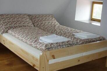 Krčma Hotel U Císařské Cesty