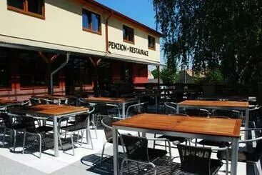 ペンション Penzion Maděřič