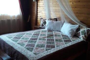 بنسيون Vila Riki