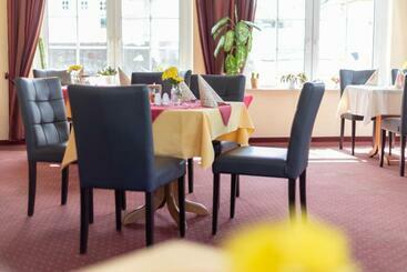 酒店 Am Wariner See