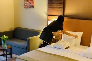 Barack Thermal Hotel And Spa