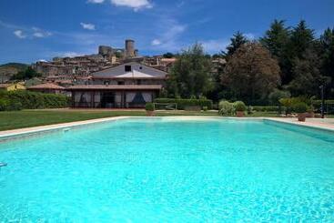 Il Casale Di Riardo Luxury B&b