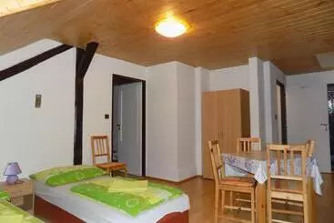 ペンション Ubytování Apartmány Ferenčíková