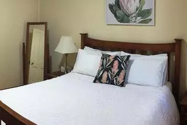 Bed and Breakfast Telegraph Cottage