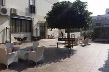 Hotelli La Tana Del Lupo