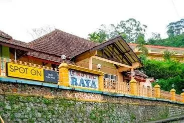 Hotelli Spot On 2638  Raya