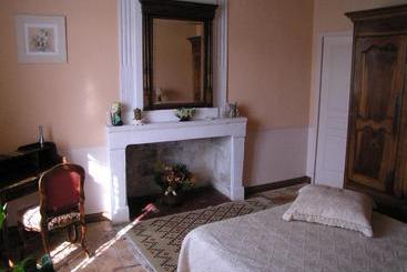 ベッドアンドブレックファースト Chambres D Hôtes La Ferme Du Luc