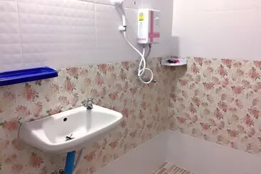 Hotel Bansuanphuhong Resort