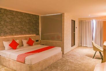 Capital O 22428 Hotel Dreams