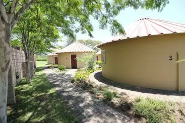 Hotelli Asante Sana Holiday Village