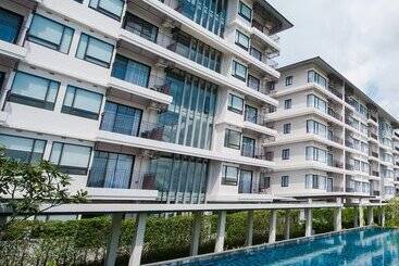 هتل Burgundy Residence 304