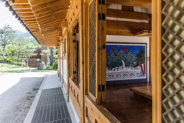 Hotel Chosun Royal Family