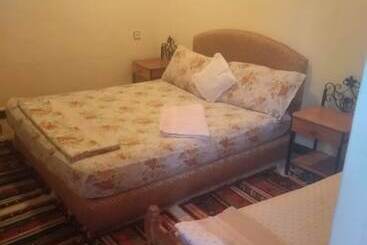 هتل Hôtel Daroudar