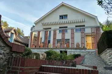 ベッドアンドブレックファースト La Closerie