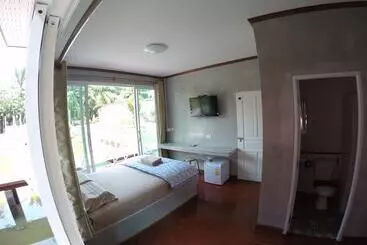 Hotel Bua Villa