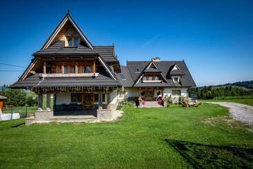 Pension (Hôtel basse catégorie) Podhalanski Dworek Z Jacuzzi