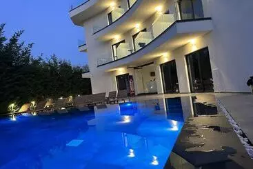 Otel Blue Eye