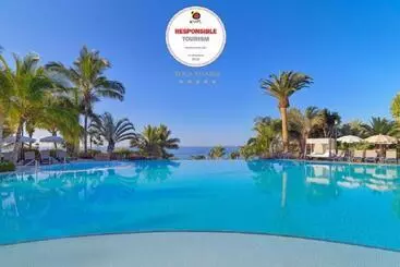 Adrián Hoteles Roca Nivaria