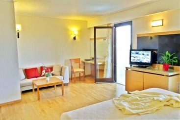 Miramare Hotel Eretria