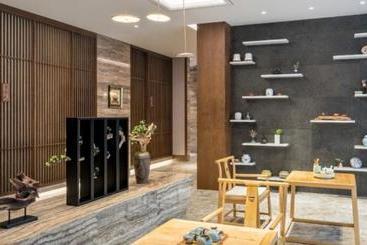 Hotel Yannian Yijing