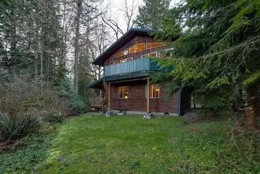 Casa Rural Mt. Baker Lodging Cabin 54 – Mt View, Wifi, Sleeps 6! By Mbl