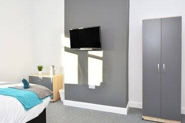 Pensió Townhouse @ 272 Walthall Street Crewe