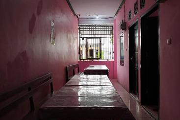 Hotel Oyo 3444 Fidiyah Inn Syariah