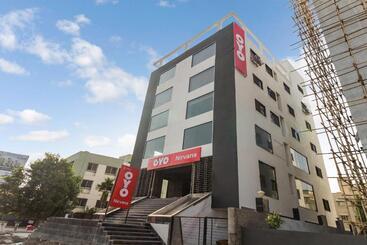 Hotel Oyo 37647  Nirvana