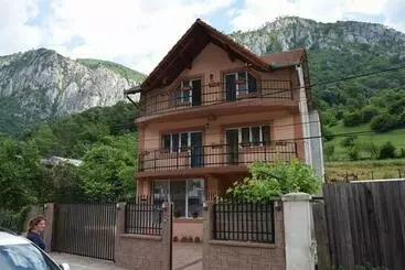 Majatalo Casa Visescu