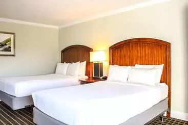 Szálloda Cape Cod Irish Village The Emerald Resort