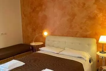 تختخواب و صبحانه Antichi Riverberi In Station