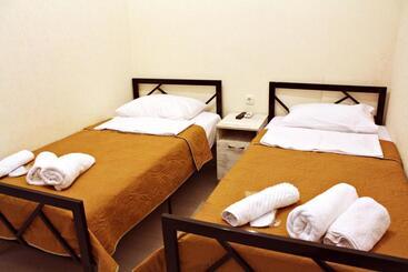 Bed and Breakfast Home 6