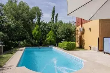 Hostel El Viejo Algarrobo   Hosteria Serrana